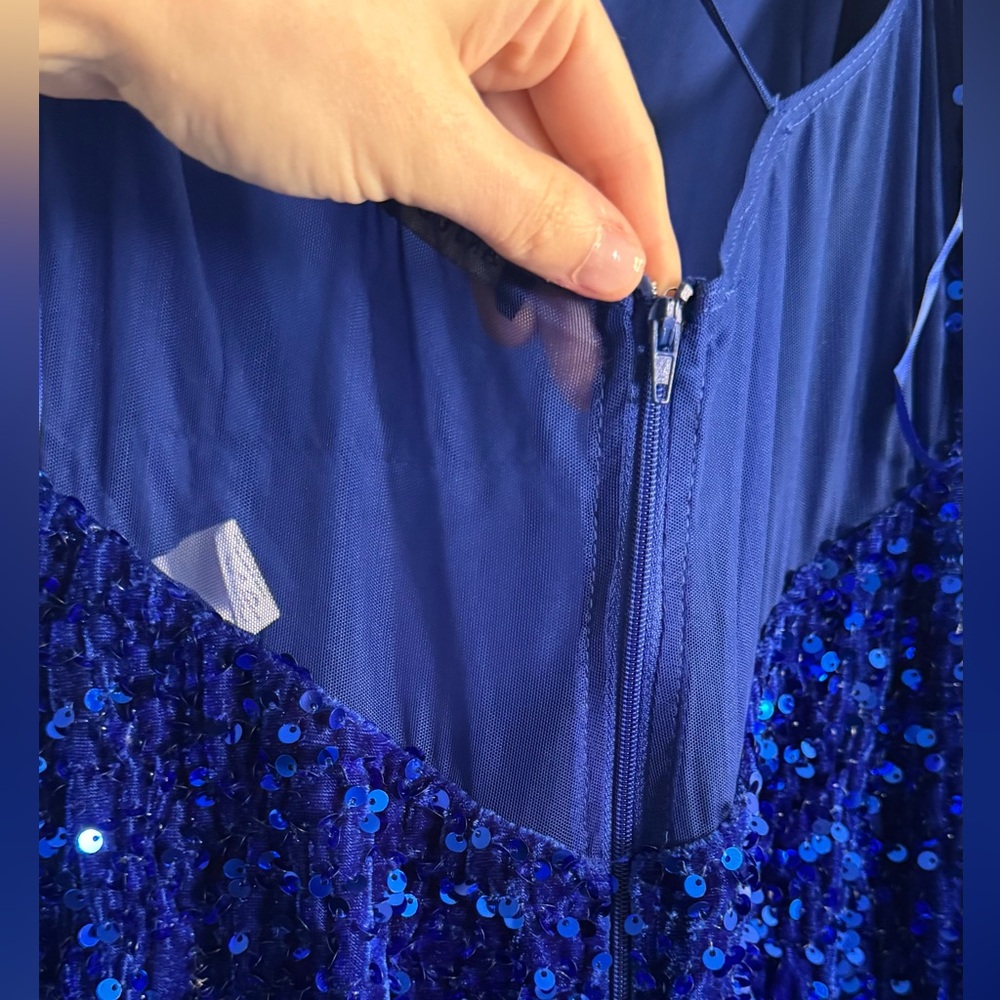 Banjul Elegant Blue Sequin Evening Gown Mardi Gras Ball - Picture 7 of 16